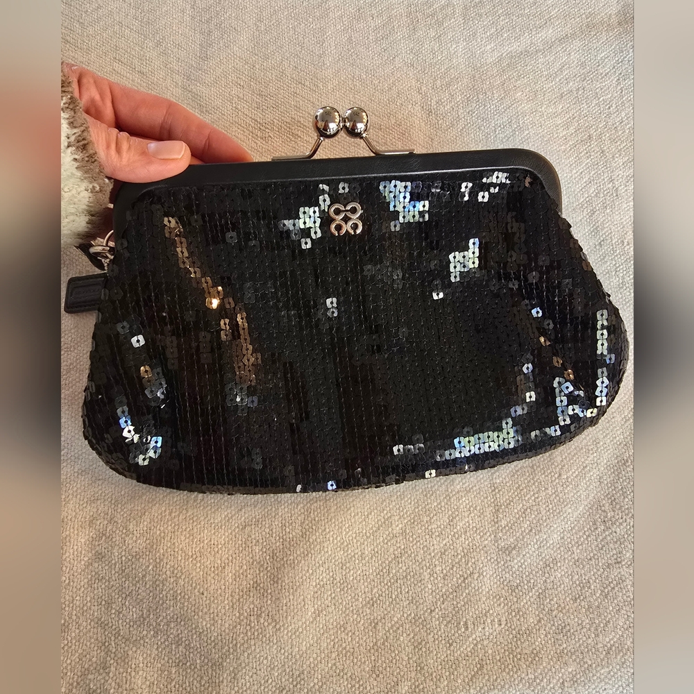 COACH Julia Limited Edition Black Sequin Kisslock Clutch. Like New Wedding Guest